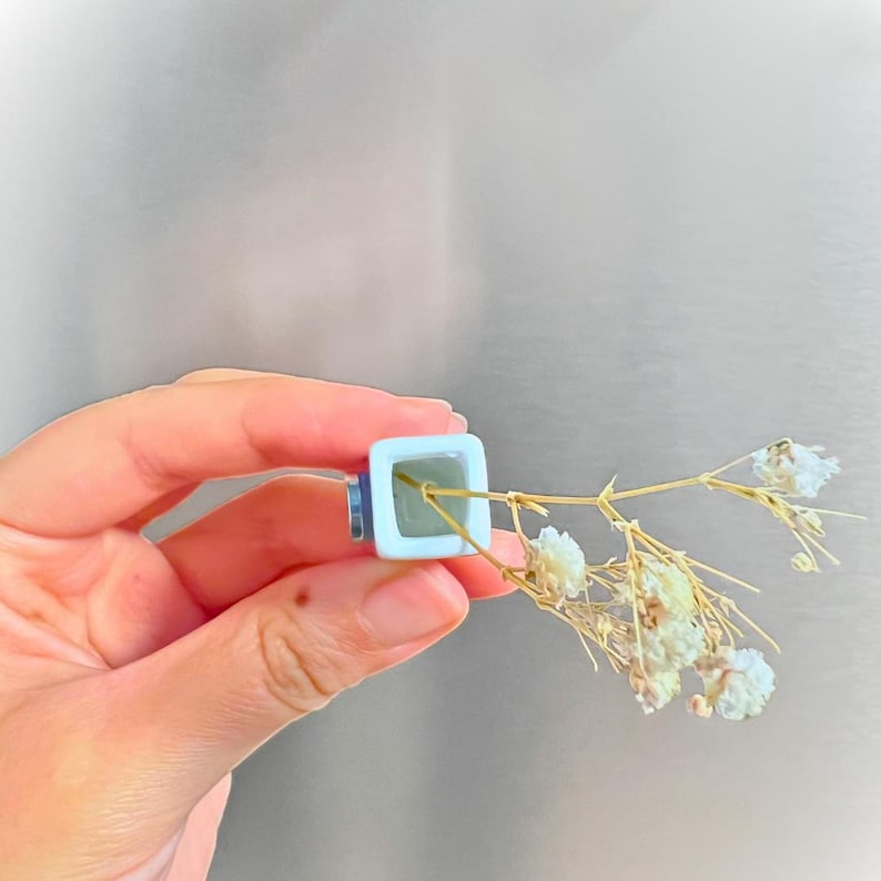 Mini Ceramic Vase Fridge Magnets – Japanese Aesthetic Decor (pack of 4)